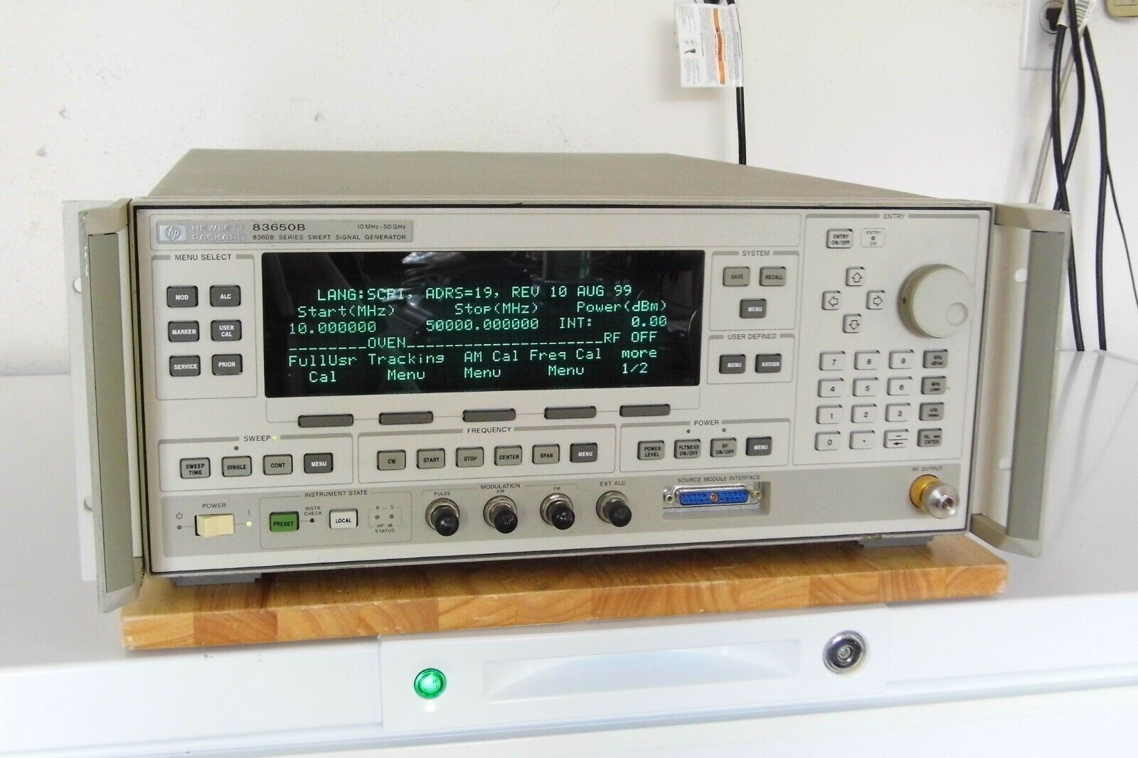 Agilent HP 83650B 001/002/006/008/ cal & data, 10Mhz-50Ghz synth.sweep generator Agilent HP 83650B 001/002/006/008/ cal & data, 10Mhz-50Ghz synth.sweep generator